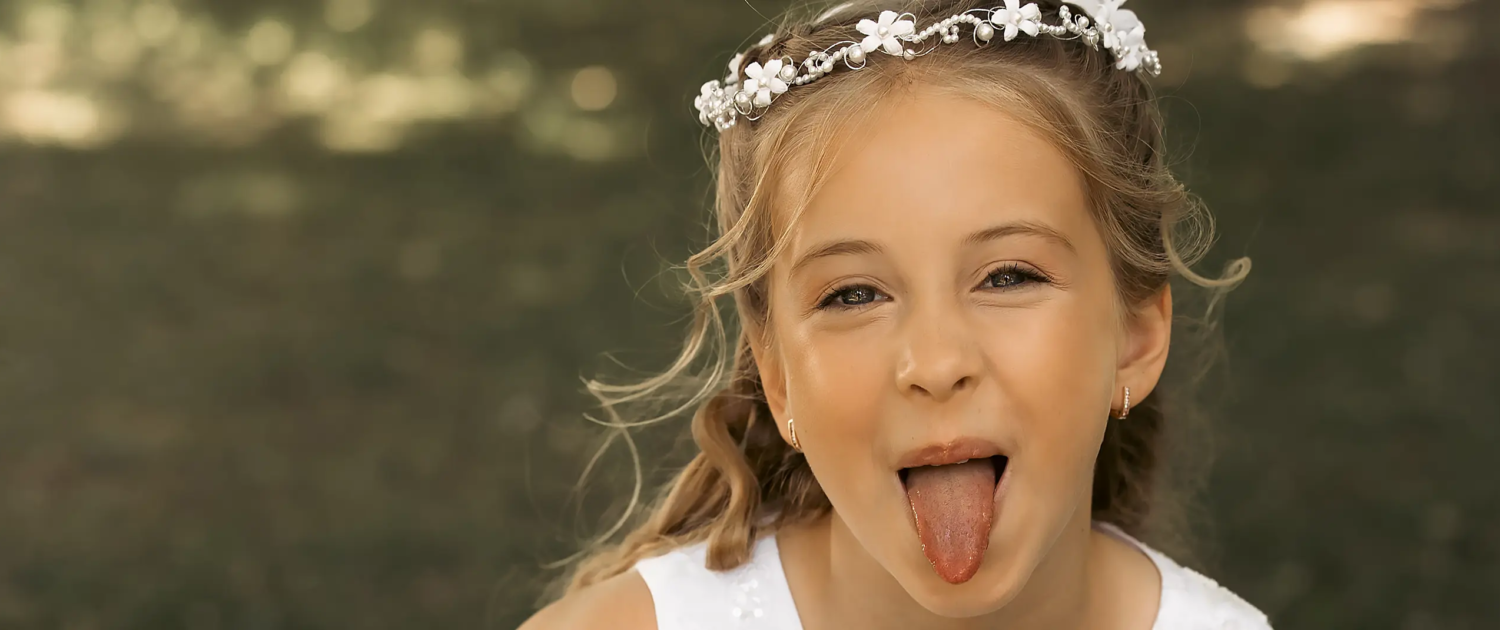 Kinderkleding bruidsjurkjes kopen voor de bruidsmeisjes bij C'est Moi Bruidsmode Bosschenhoofd Breda Roosendaal Brabant Zeeland Vlaanderen